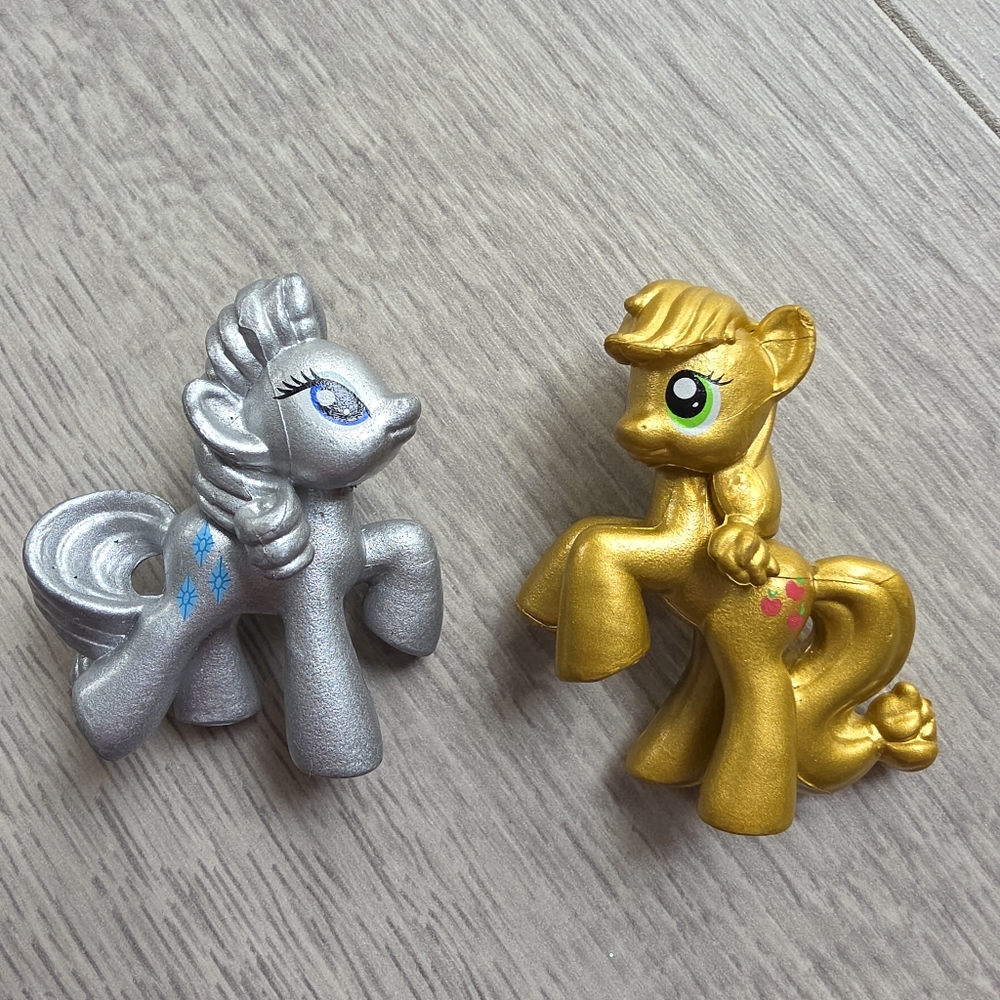 Metallic Rarity And Applejack